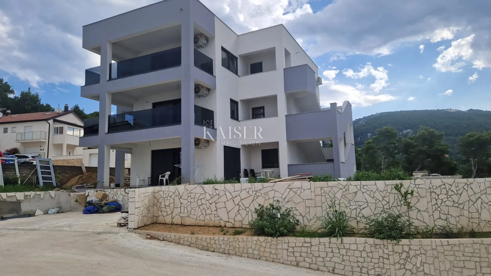 otok rab-stan 135m2 s bazenom s pogledom na more - slika 14