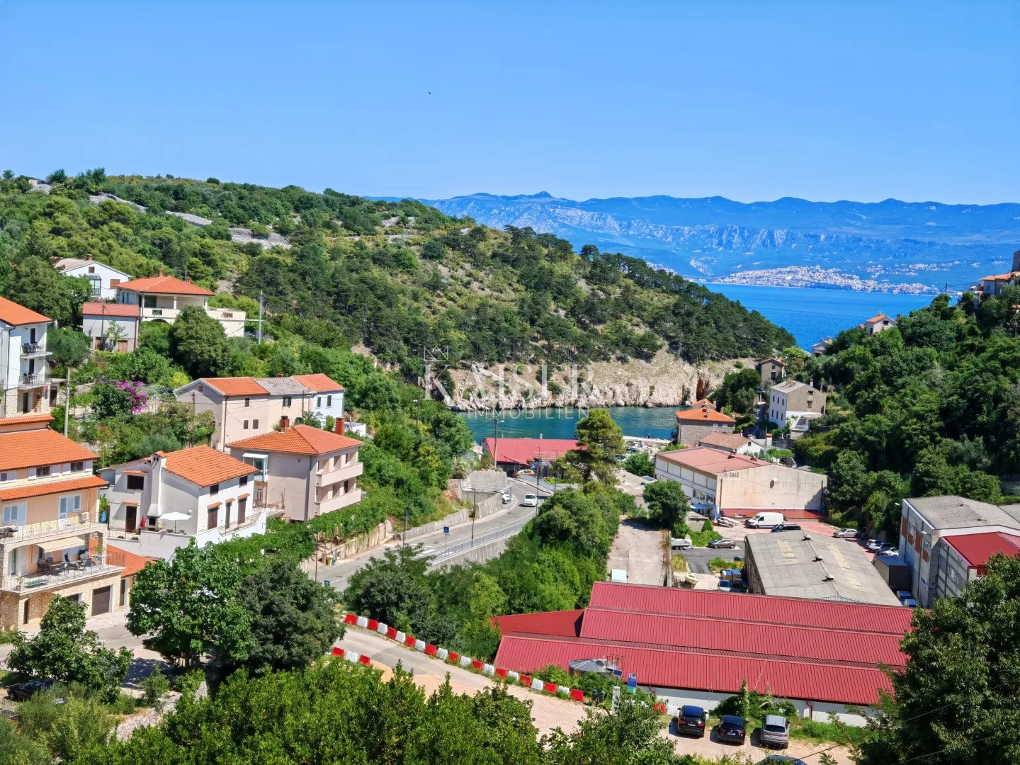 otok krk, vrbnik- moderan stan 55m2 s pogledom na more - slika 11