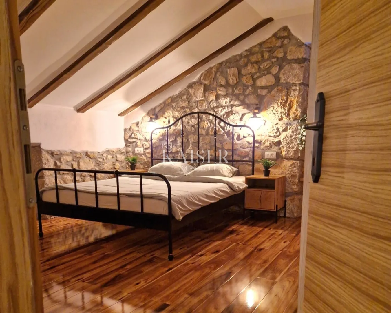 otok krk, dobrinj - adaptirana starina, 140 m2 - slika 18