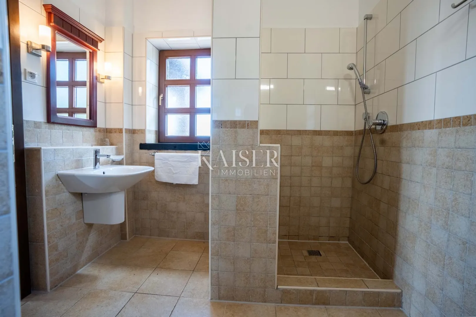 poreč, okolica, prekrasna kamena vila sa bazenom - slika 15