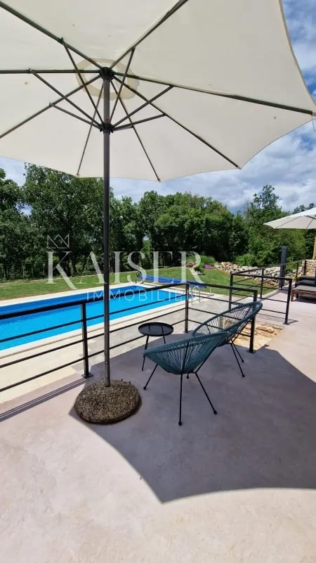 istra - lovreč, prilika kamena kuća sa okućnicom 7000 m2 - slika 6