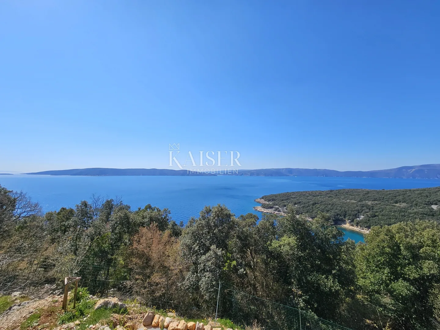 Otok Krk - poljoprivredno zemljište 11ha, 1. red do mora - Skrbčići, Krk