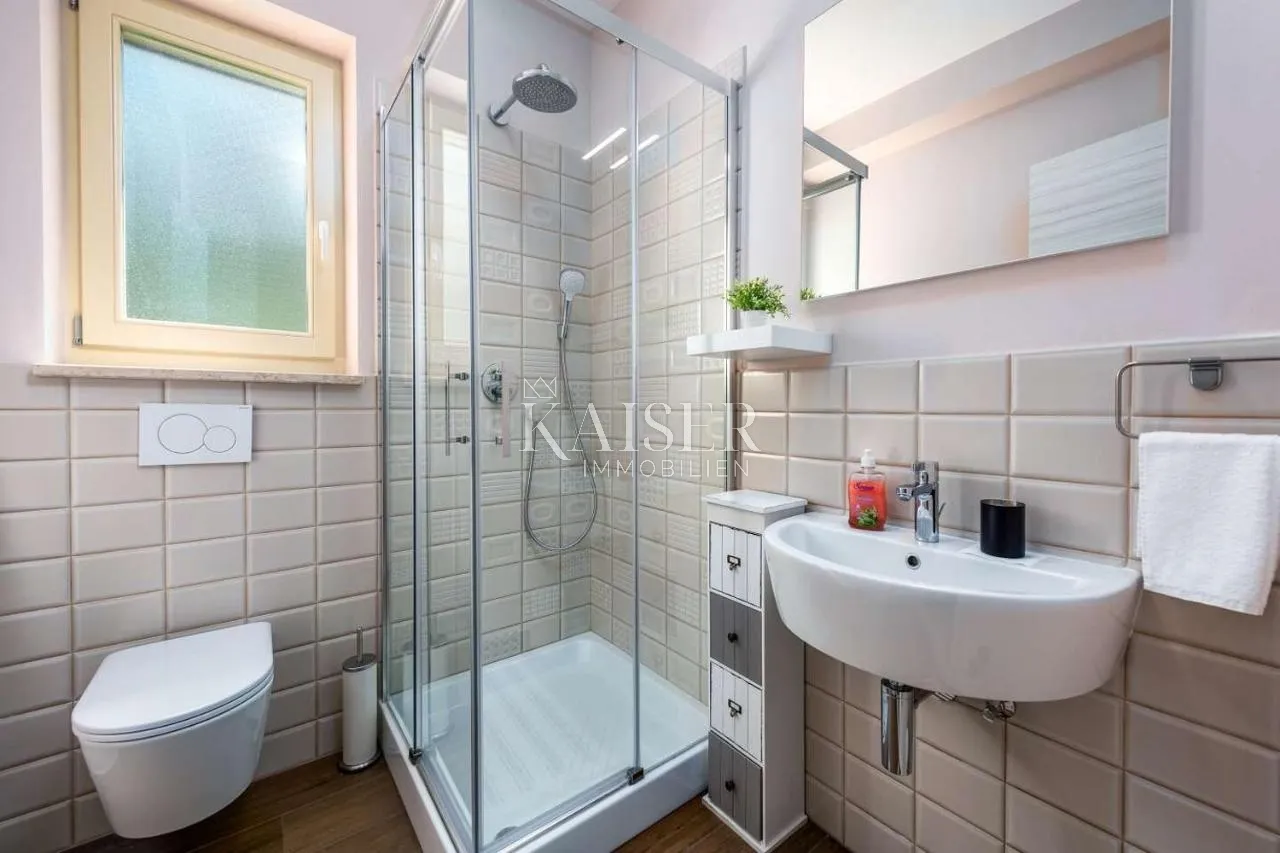 istra - pazin, okolica - vila s bazenom, 230 m2 - slika 8
