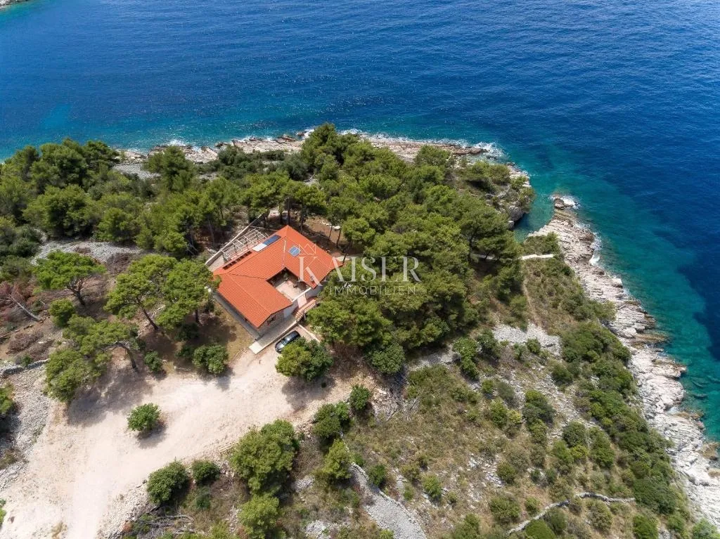 split, drvenik - luksuzna kamena vila, 8700 m2, prvi red do mora - slika 21
