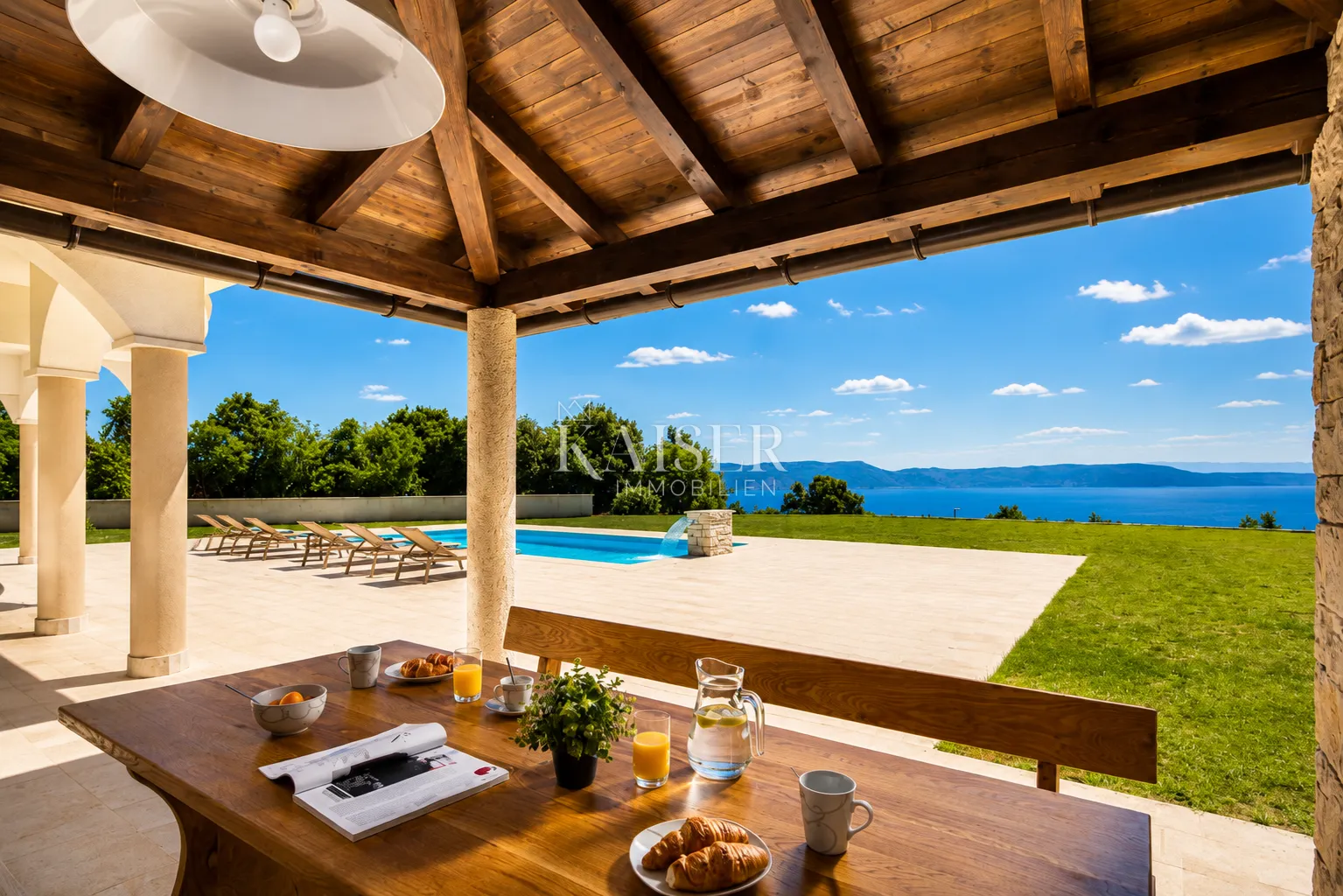 istra, labin- impresivna luksuzna vila s 180° pogledom na more - slika 21