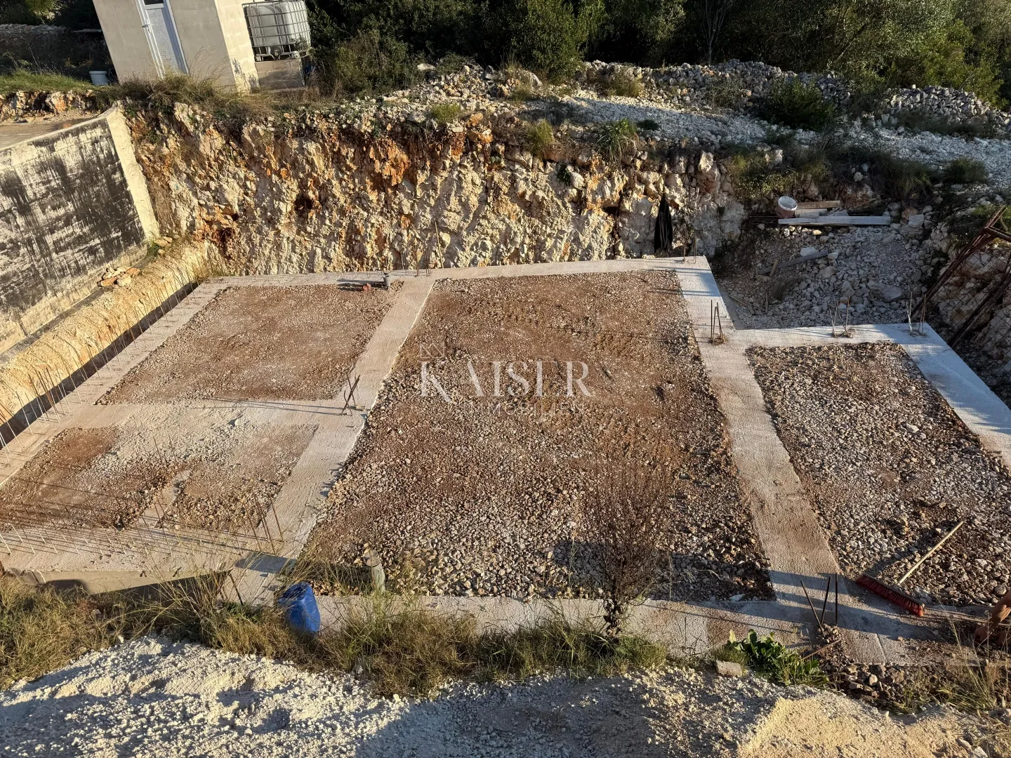 molat – građevinsko zemljište 474 m², 80 m od mora s građevinskom dozvolom - slika 8
