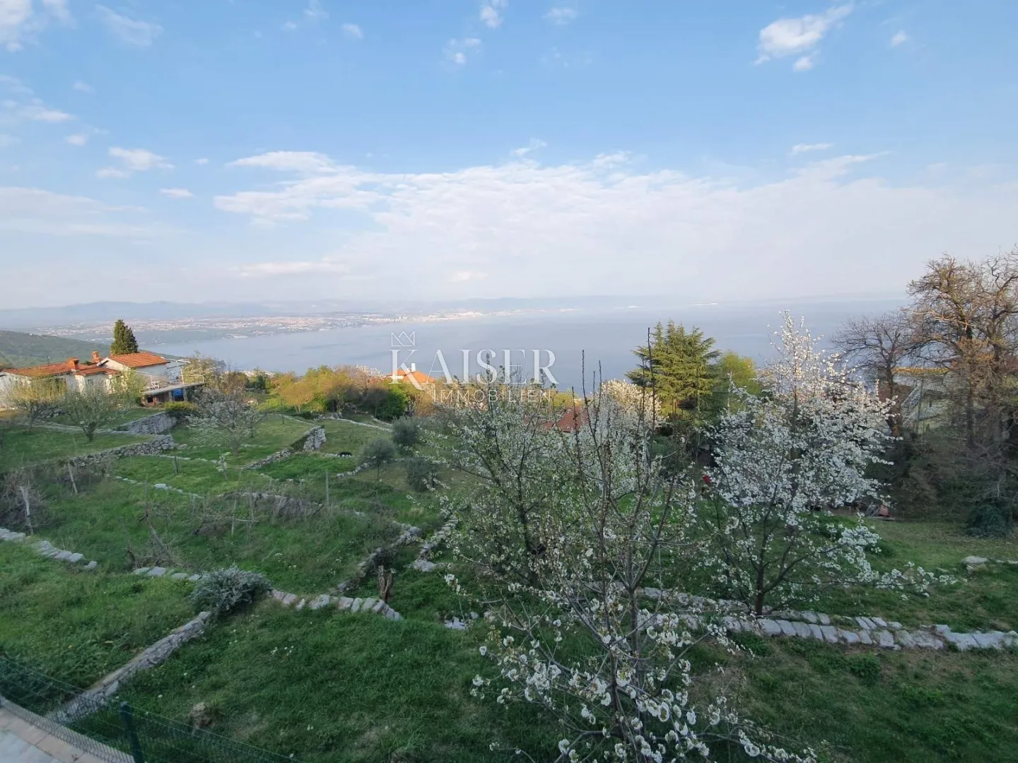 opatija, lovran - kuća sa pogledom na more, sa tri stana 300 m2 - slika 5