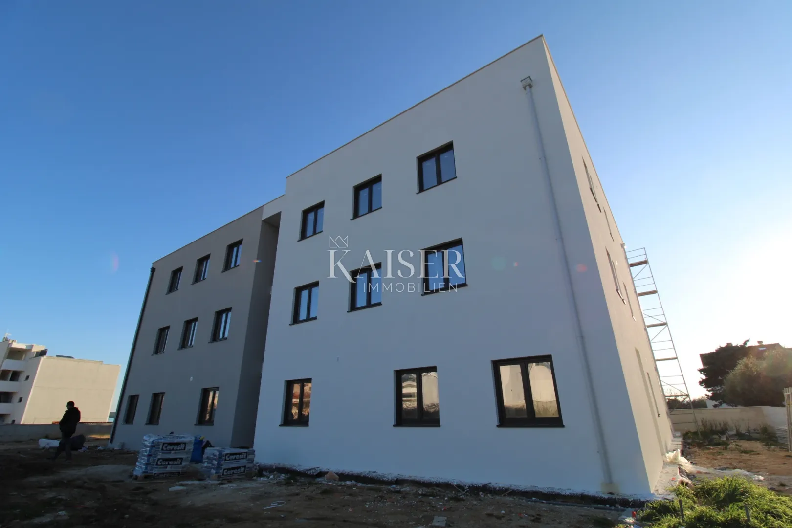 zadar, privlaka: dvoetažni stan sa krovnom terasom,40m od mora - slika 9