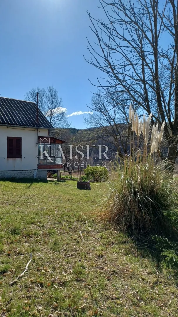 istra - cerovlje građevinsko zemljište 2400 m2 - slika 2