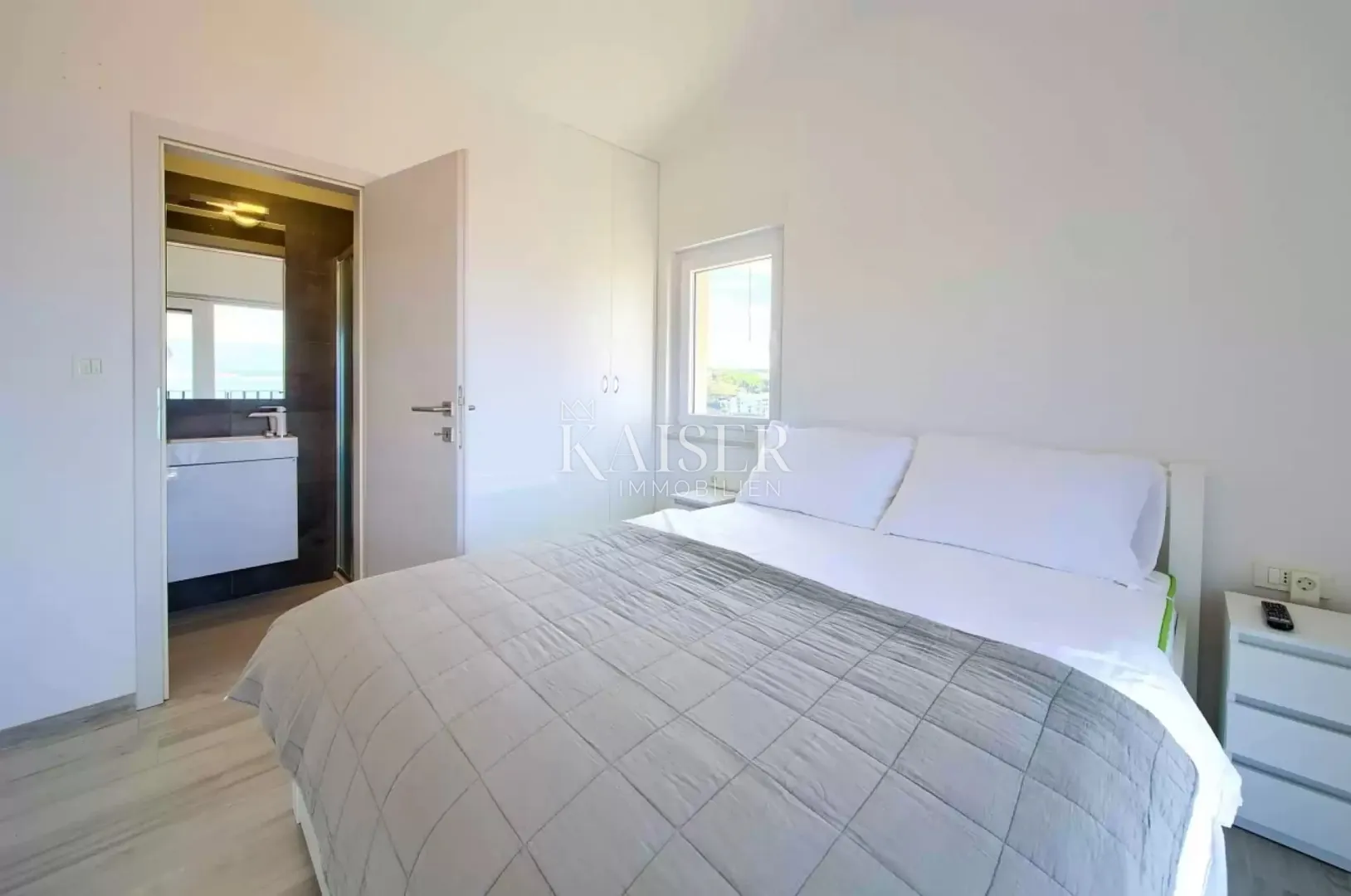 otok krk, vrbnik- moderna vila 127m2 panoramskim pogledom - slika 11