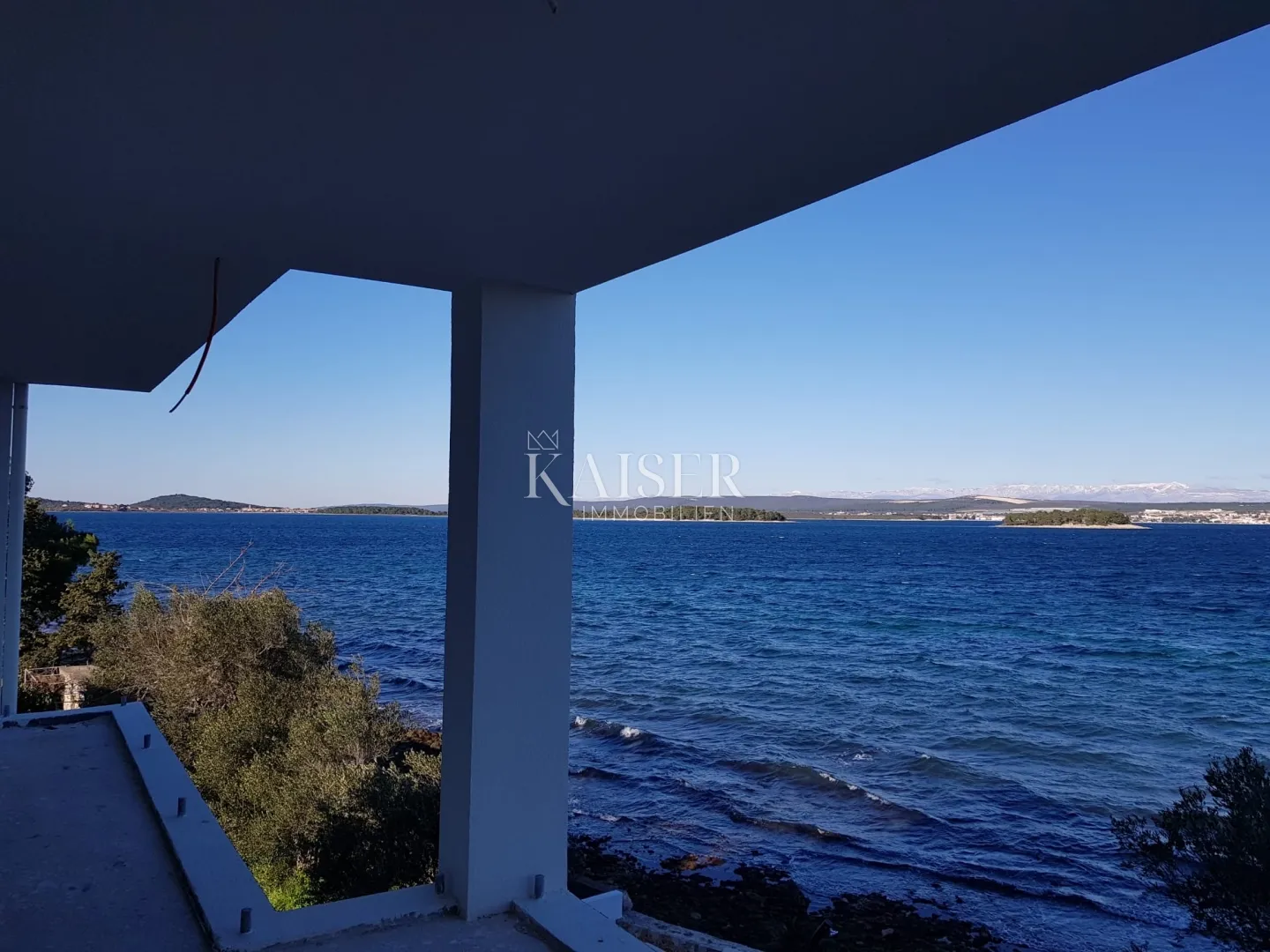 otok pašman, tkon- vila s krovnom terasom u 1. redu do mora - slika 4