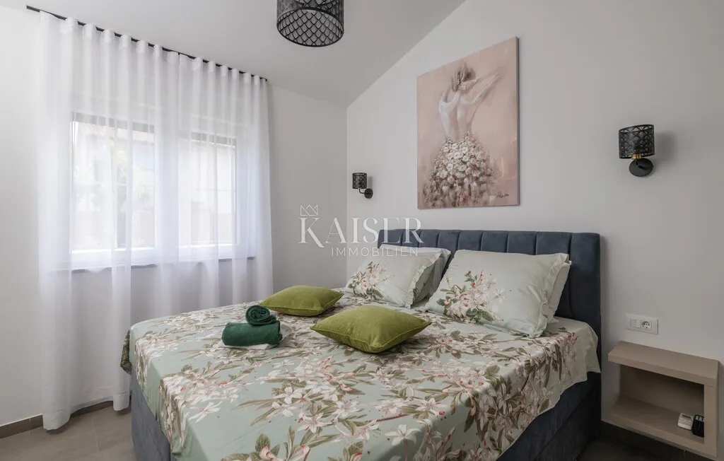 istra, loborika- moderna prizemnica 150m2 s bazenom - slika 13