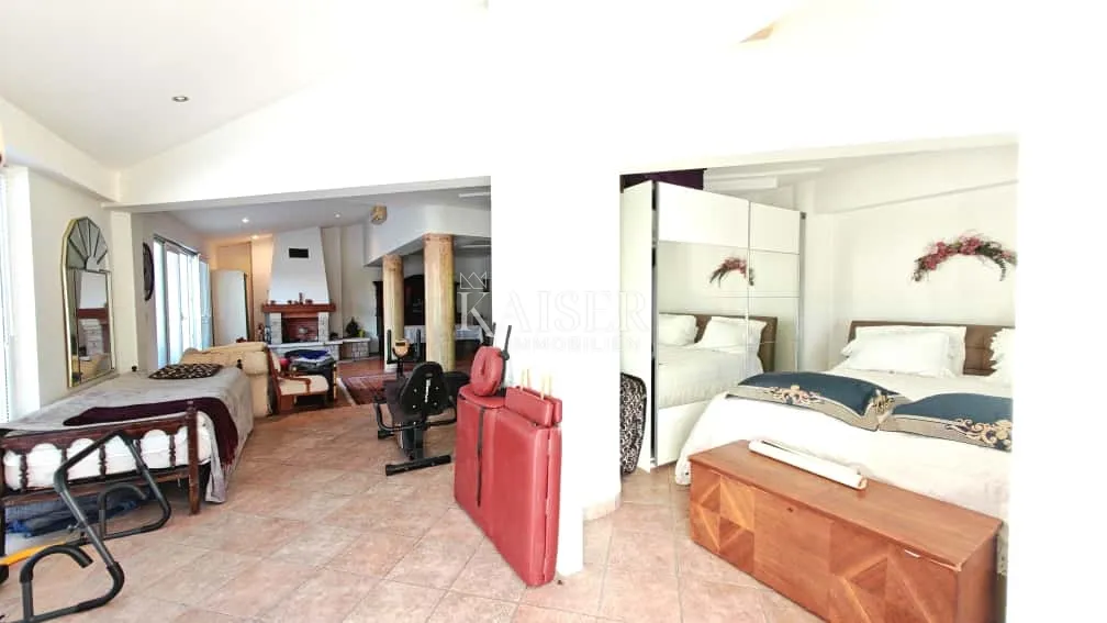istra, pula- prostrani stan 156 m² s dvije velike terase - slika 9