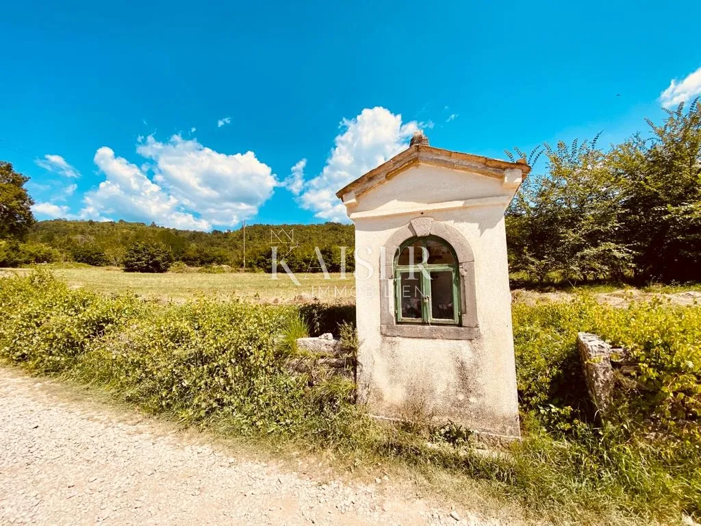 buzet, roč - kamena starina s okućnicom - slika 11