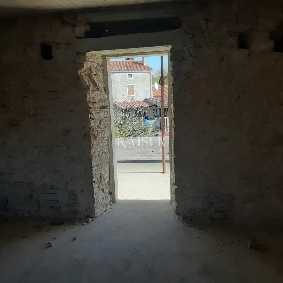 istra, barban - 5 starinskih kuća na prodaju - slika 18