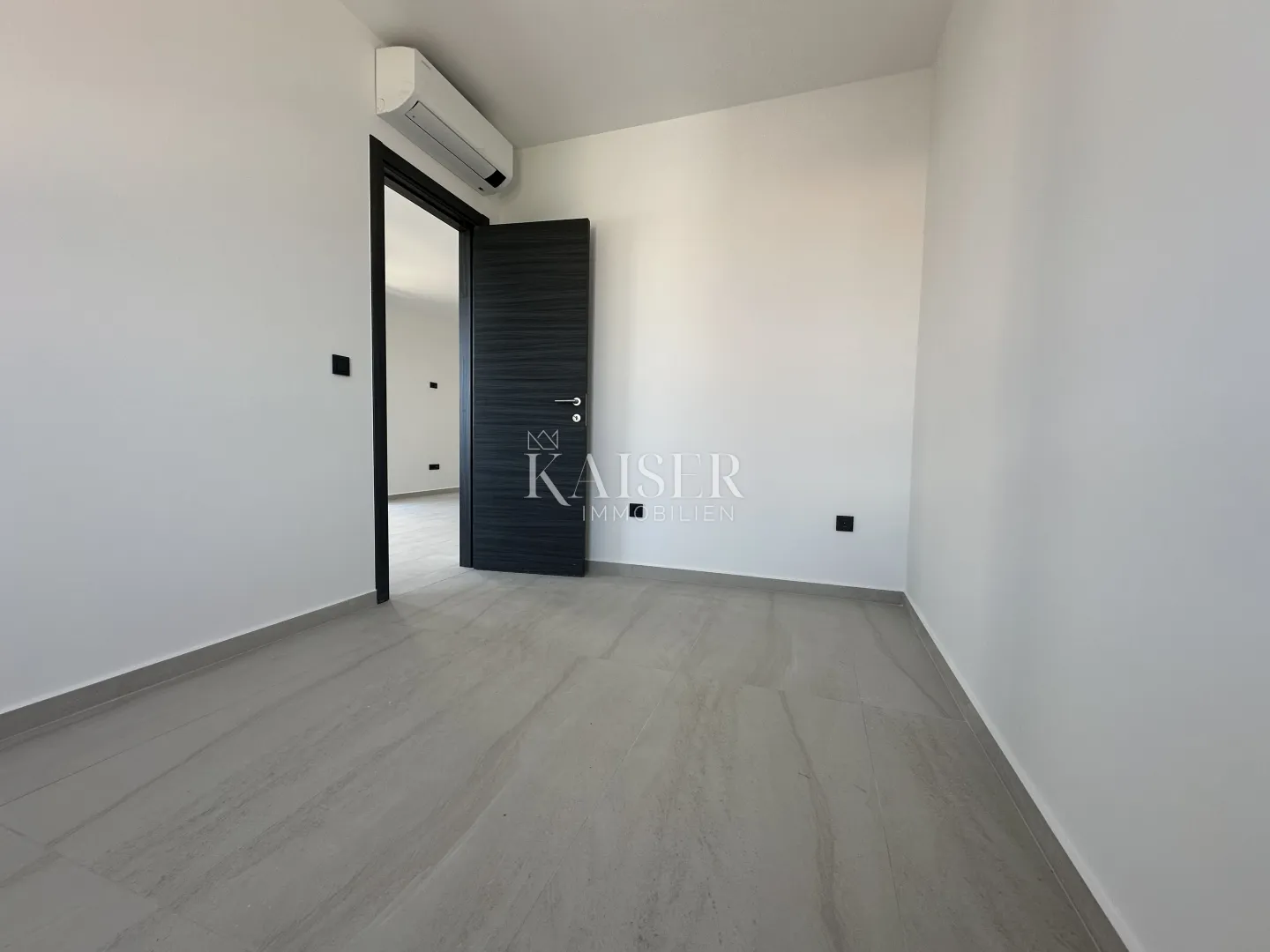 zadar, diklo, dvosobni stan 76,97m2, 50 m od mora - slika 4