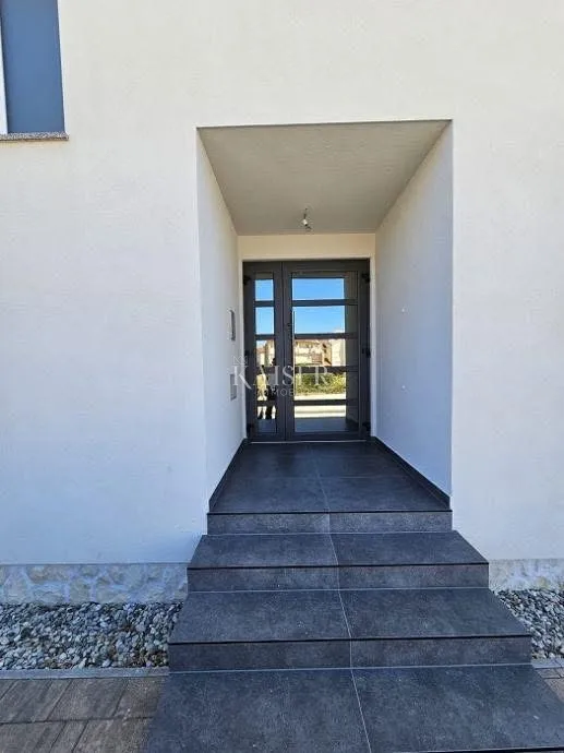 pag, povljana - apartman 56 m2 prvi red do mora - slika 11