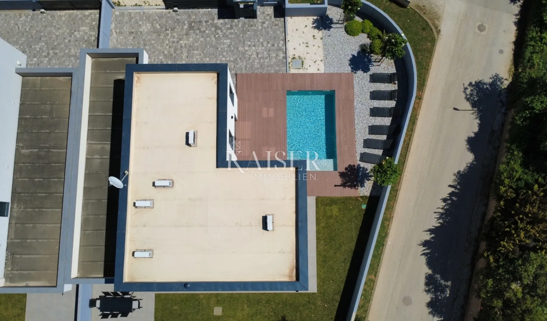 istra, pomer- moderna vila 188m2 samo 200m od mora - slika 25
