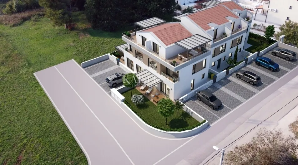 istra - poreč, nova kuća u nizu sa dvorištem - slika 5