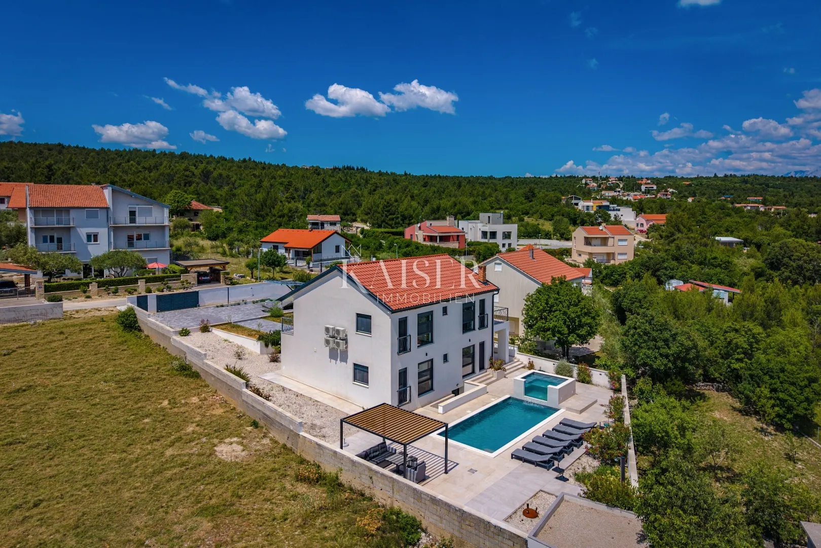 zadar – pridraga, moderna vila s bazenom i jacuzzi zonom, 300 m od mora - slika 5