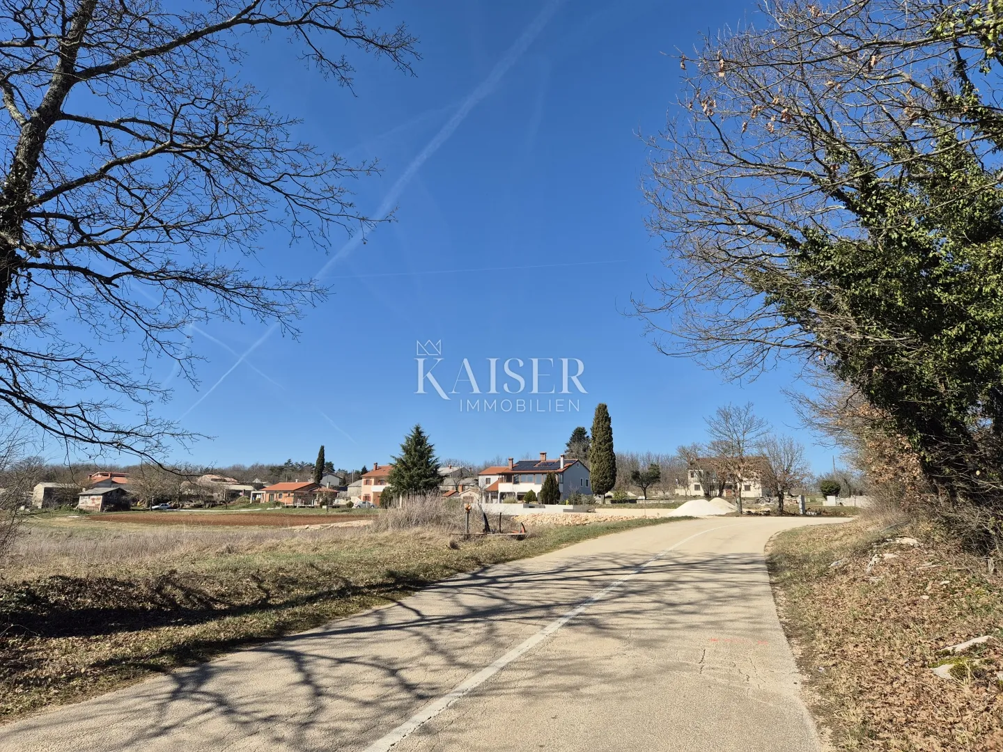 Istra, Pazin - poljoprivredno zemljište 11.434m2