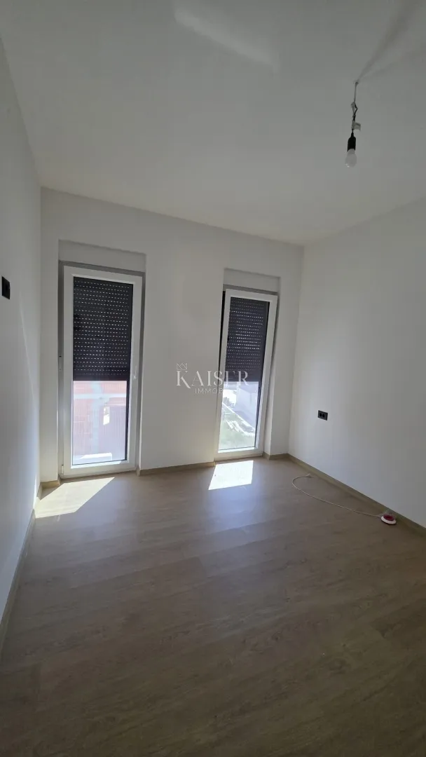 zadar, vrsi- vila 180 m2 sa bazenom i pogledom na more - slika 7