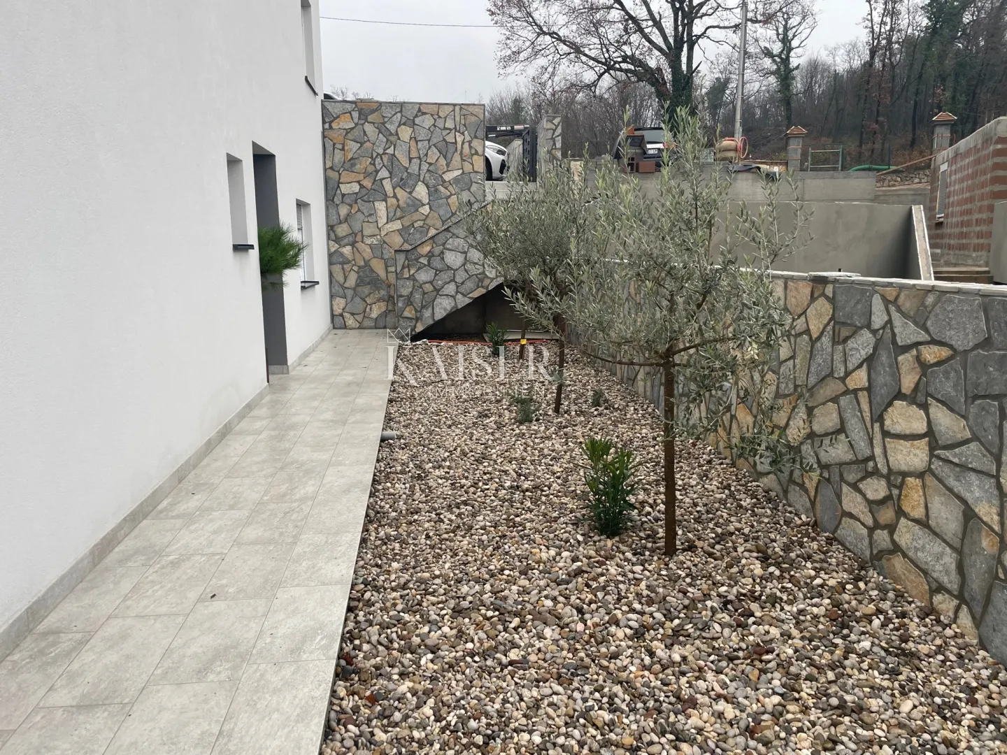 matulji - stan 3s+db 150 m2 s okućnicom - slika 4