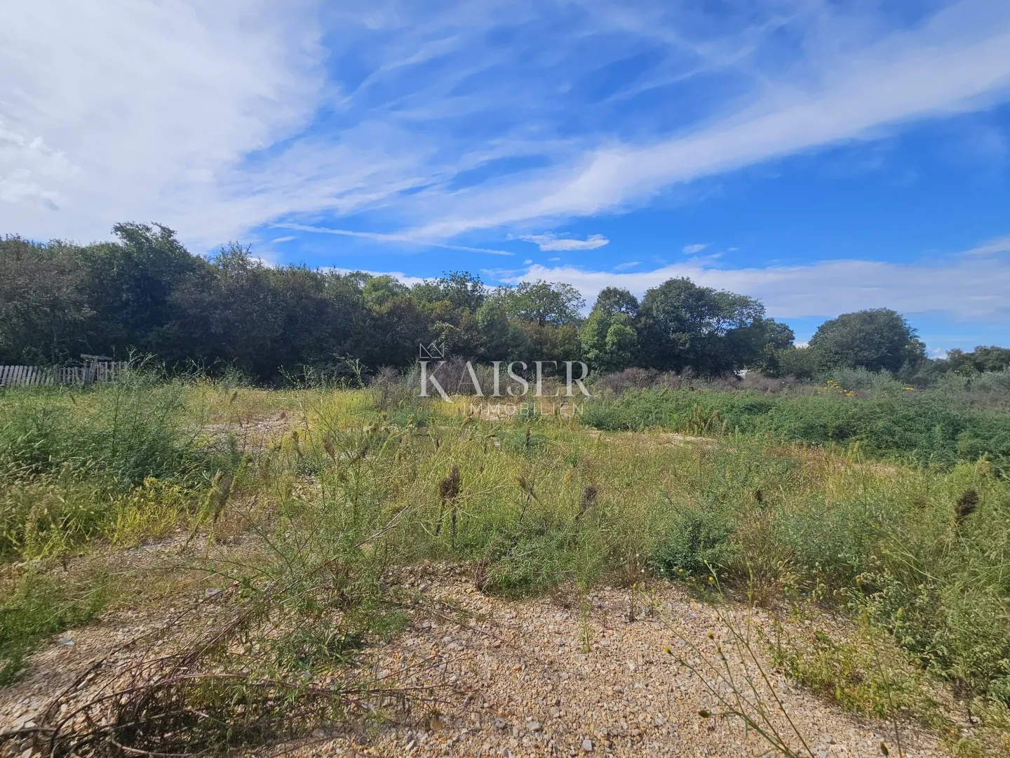 Otok Krk, Malinska - građevinsko zemljište 500m2 - Žgombići, Malinska-Dubašnica