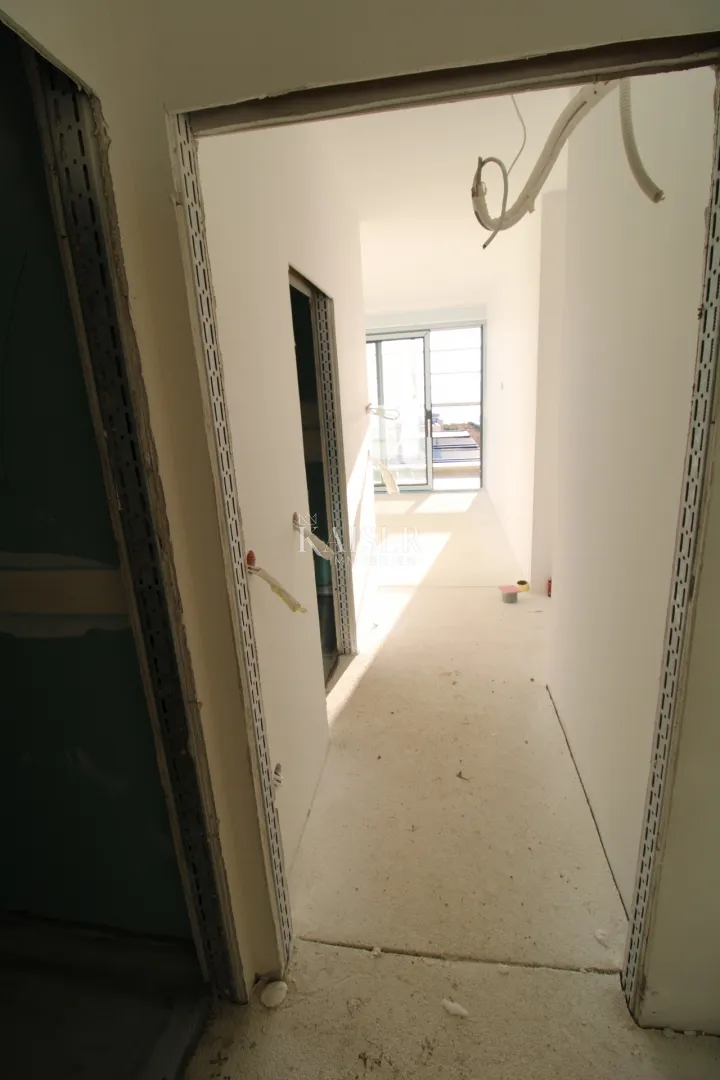 zadar, privlaka: dvoetažni stan sa krovnom terasom,40m od mora - slika 15