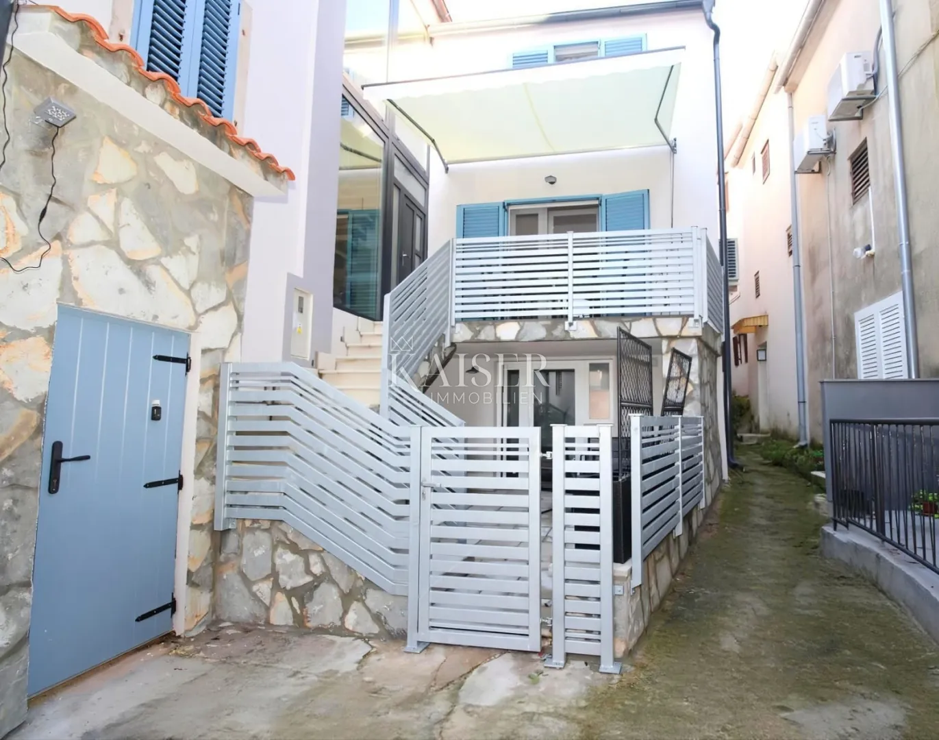 otok krk, omišalj- kuća 165m2 s wellnessom u staroj jezgri - slika 23