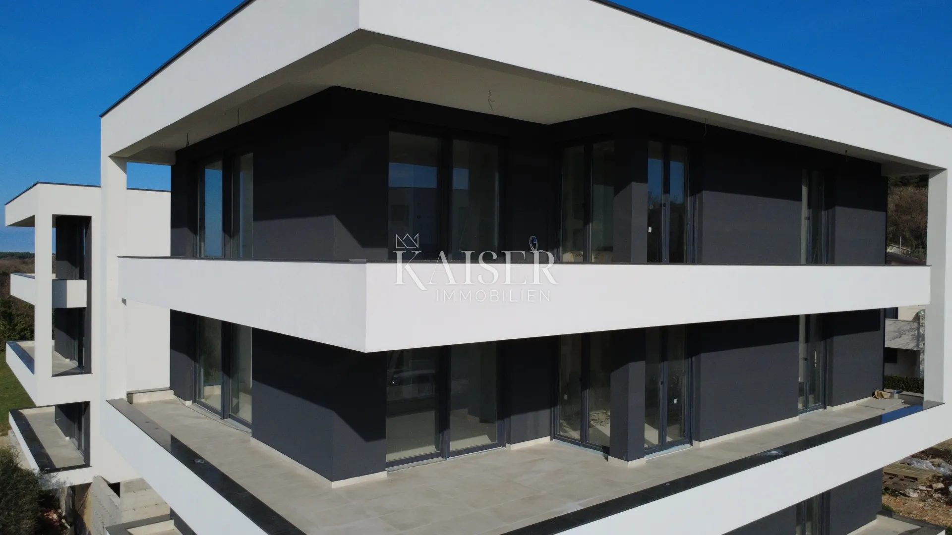 Istra, Medulin- moderan trosoban stan 136m2 s garažom