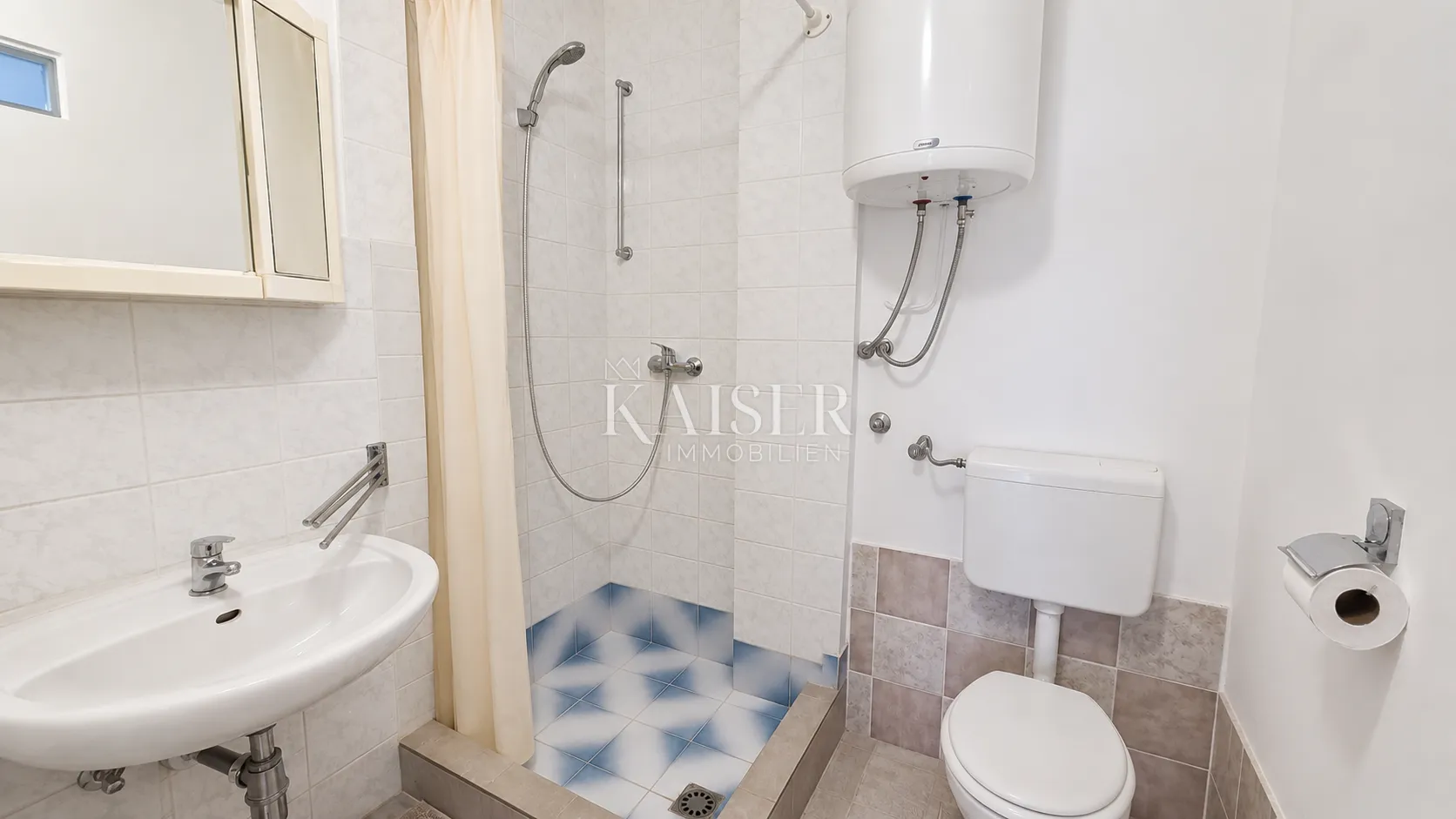 senj, stinica - samostojeća kuća sa 5 apartmana i pogledom na more - slika 14