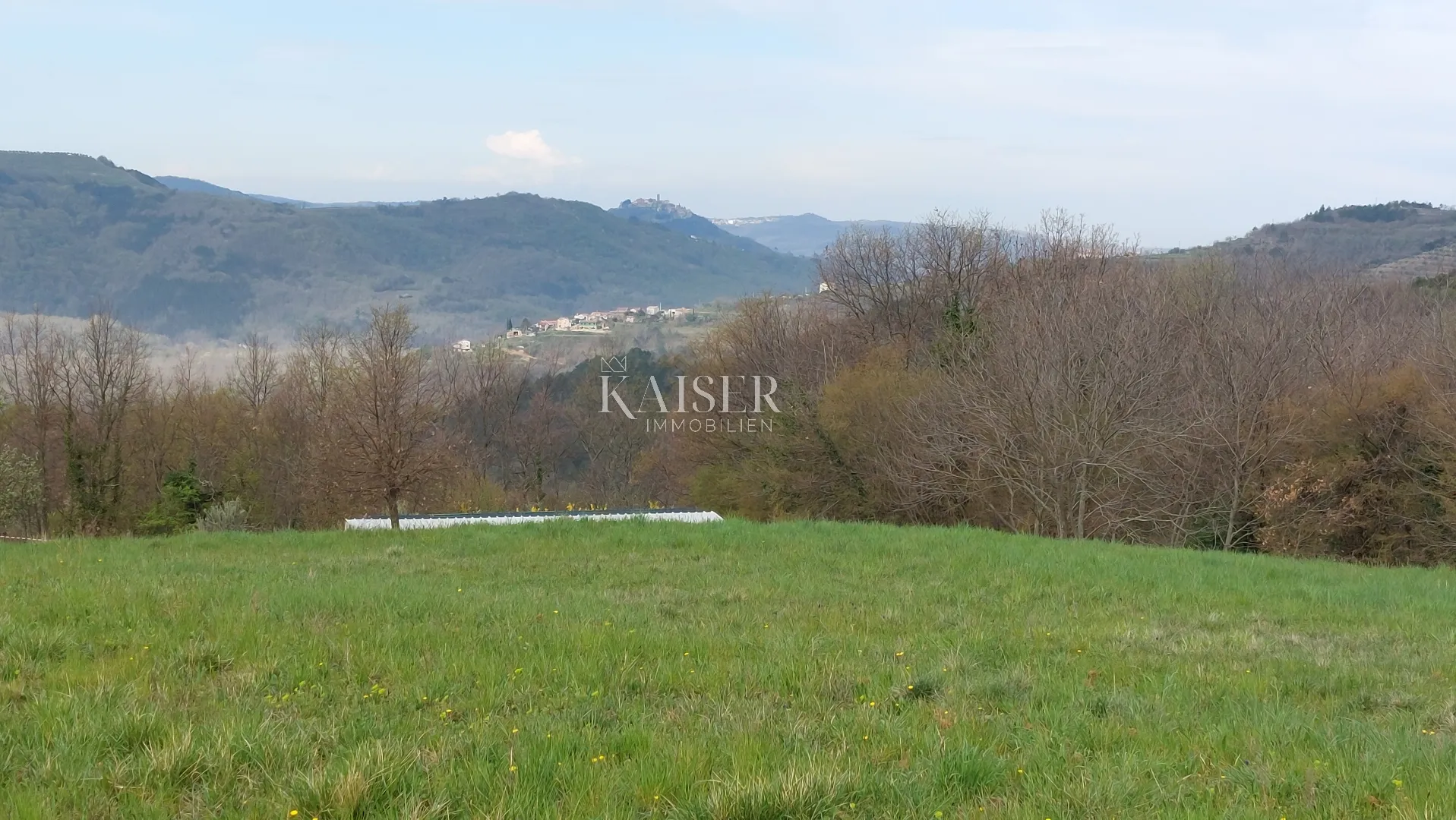 istra, motovun-građevinsko zemljište s pogledom na jezero butoniga - slika 7