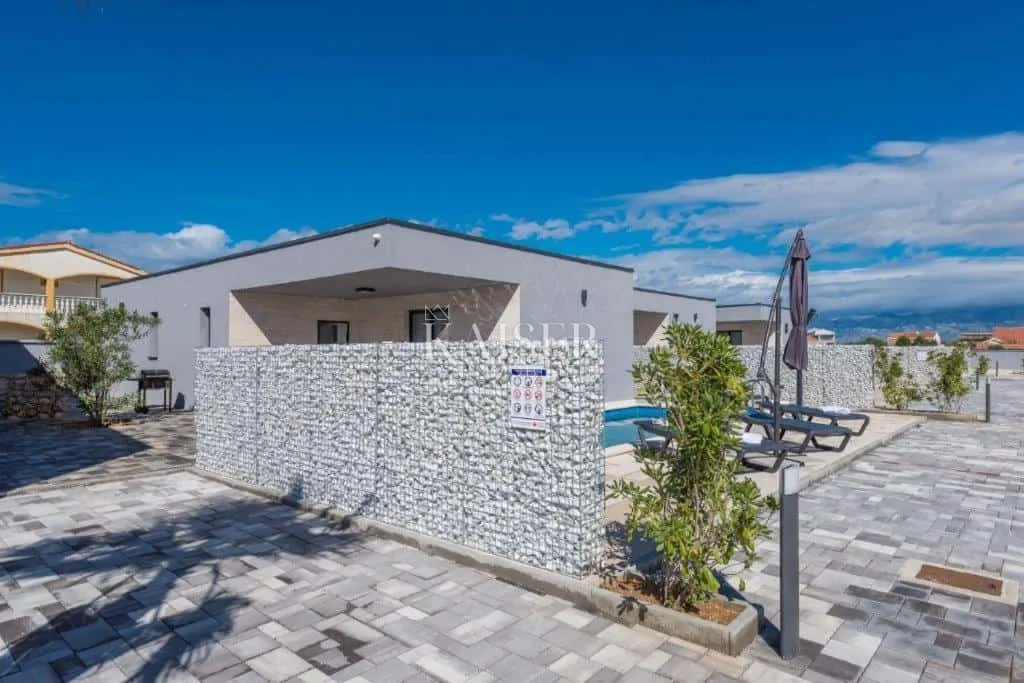 zadar - odmaralište 1km od mora - slika 9