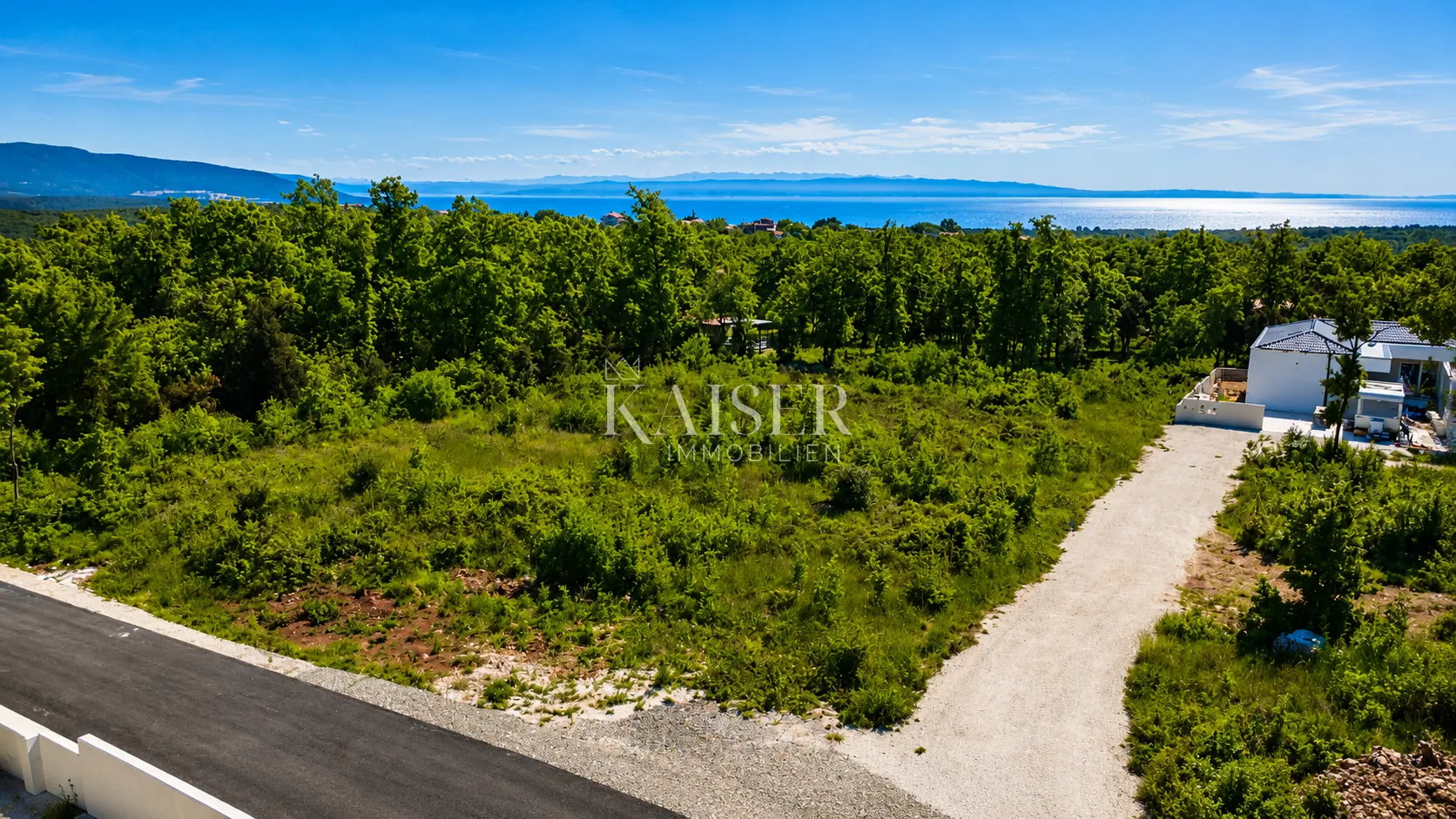 istra, peruški- građevinsko zemljište 648m2 samo 2km od mora - slika 2