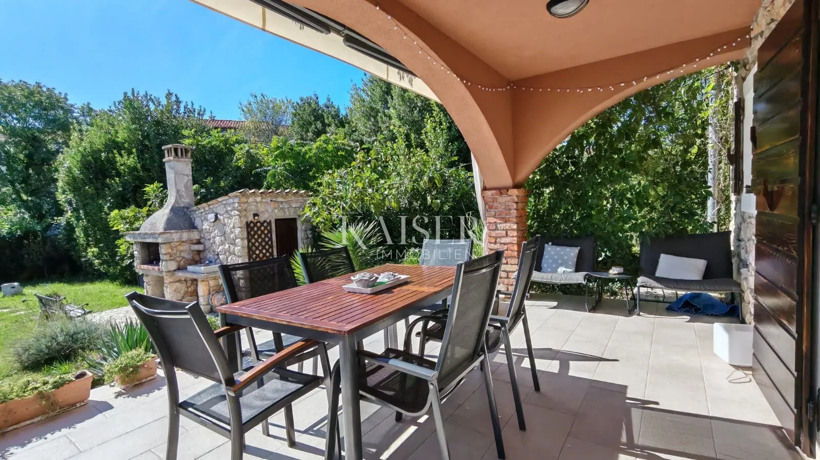 otok krk, dobrinj-renovirana kamena kuća 105m2 s bazenom - slika 28
