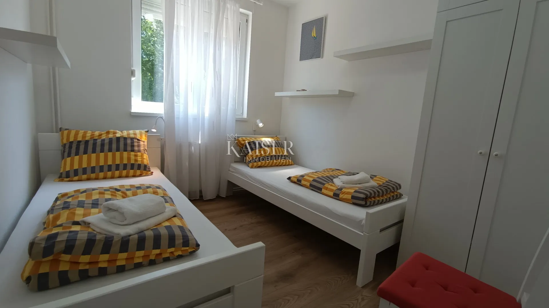 krk okolica- kuća 200m2 na mirnoj lokaciji s bazenom - slika 12
