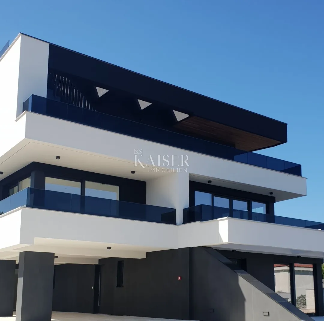 krk, luksuzan penthouse s krovnom terasom od 88 m² i panoramskim pogledom - slika 9