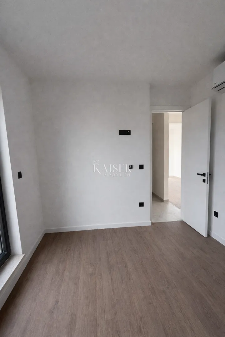 zadar – privlaka | apartman s krovnom terasom i pogledom, 200 m od mora - slika 20
