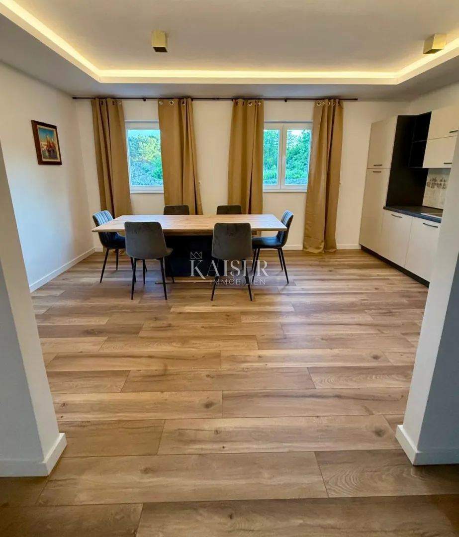 otok cres, cres - kuća sa 4 stana, 288m2, 50m od mora sa prekrasnim pogledom - slika 17