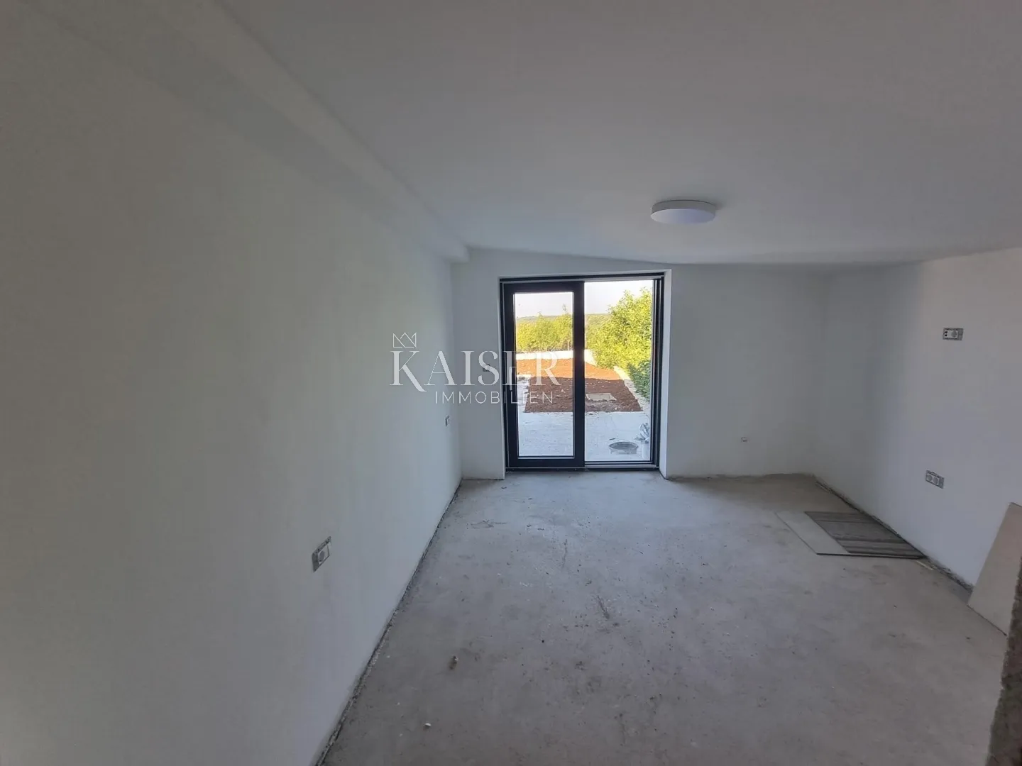 barban - kuća s bazenom 160 m2 i okućnicom 1100 m2 - slika 13