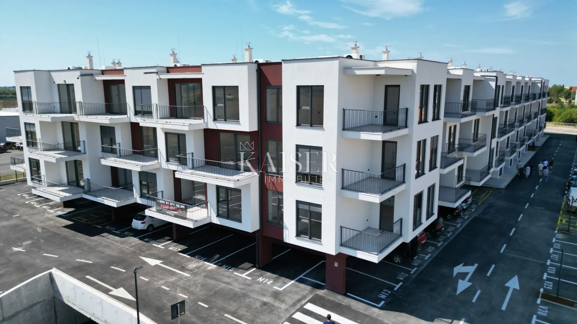 istra, umag – dvosoban stan sa dnevnim boravkom, 71m2, prizemlje sa okućnicom - slika 2