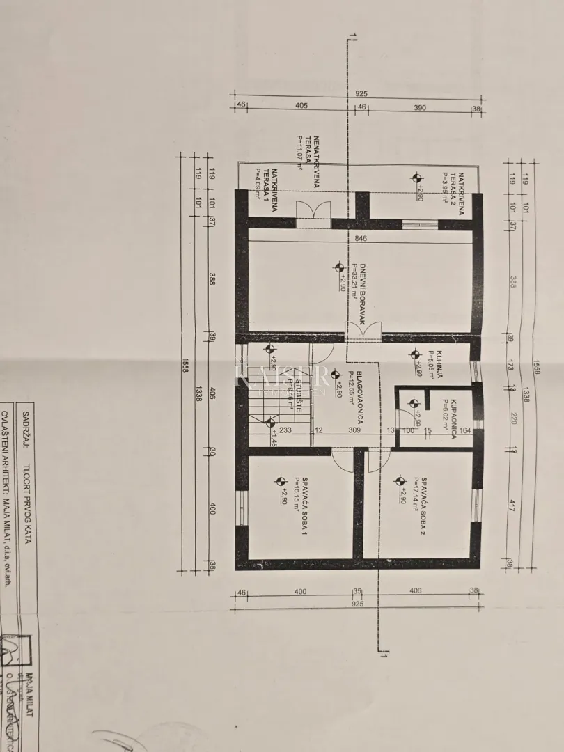 kuća sa dva stana 264m2 prvi red do mora - slika 56