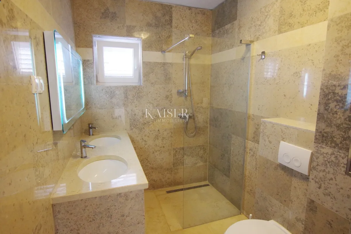 rabac - kuća 100 m od mora, 430 m2 - slika 6