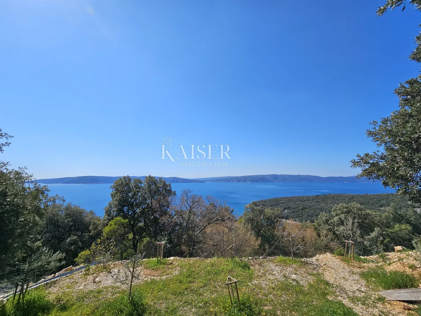 otok krk - poljoprivredno zemljište 11ha, 1. red do mora - slika 2