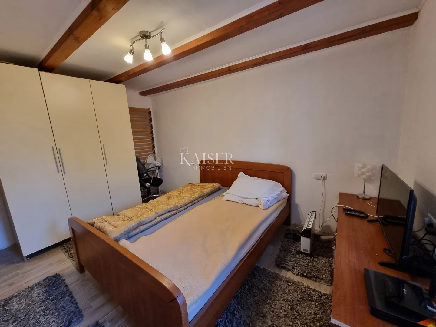 bribir - mala kuća sa okućnicom i građevinskim zemljištem - slika 6