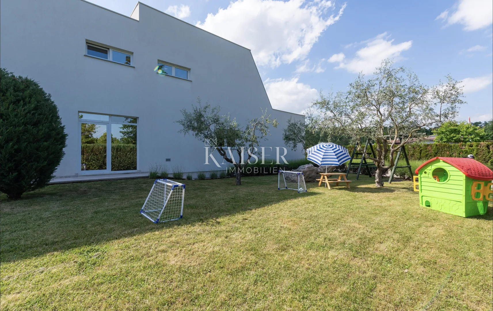 istra, žminj - ekskluzivna moderna vila spoj luksuza i prirode - slika 11