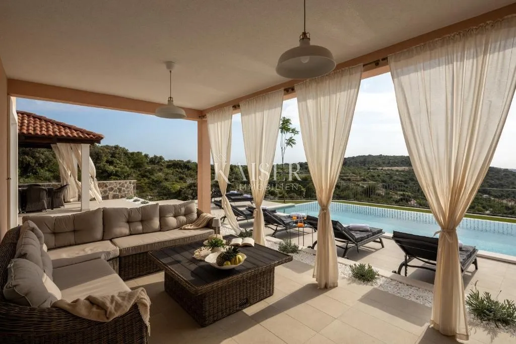 šibenik-rogoznica – ražanj: autentična vila 230 m² s bazenom, pogledom na more i luksuznim interijerom - slika 5