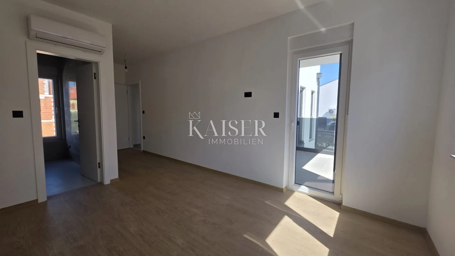 zadar, vrsi- vila 180 m2 sa bazenom i pogledom na more - slika 13