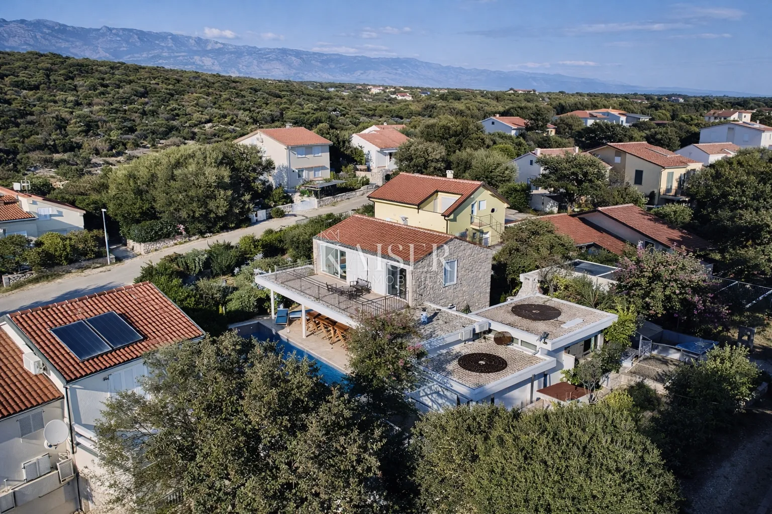 pag, potočnica – obiteljska vila s bazenom i predivnim pogledom 100 m od plaže - slika 9